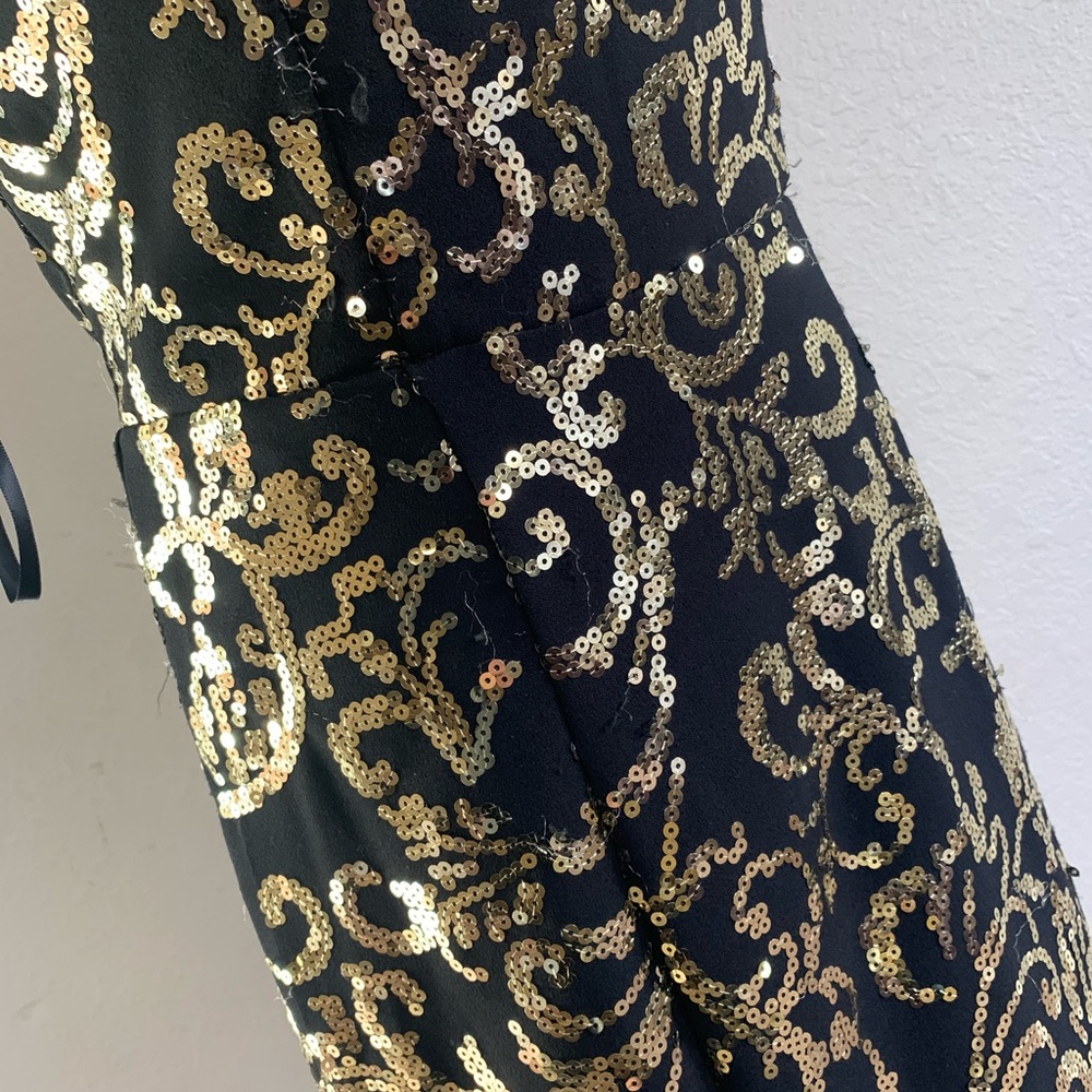 Dress - Picture 3 of 5